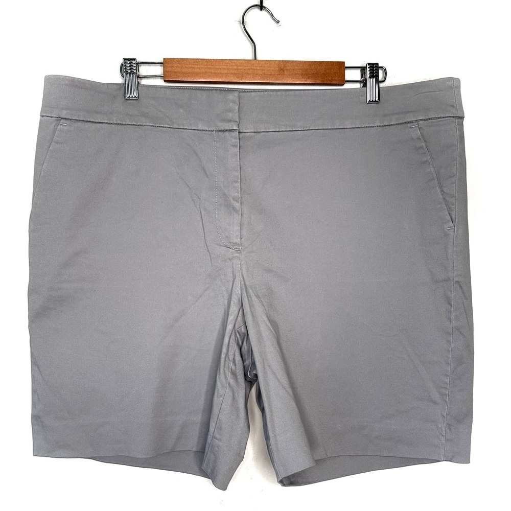 Loft | Gray The Riviera Short Size 16